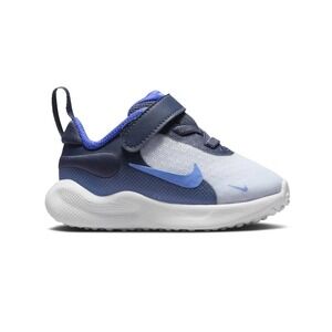 Nike Revolution 7 Size 6C